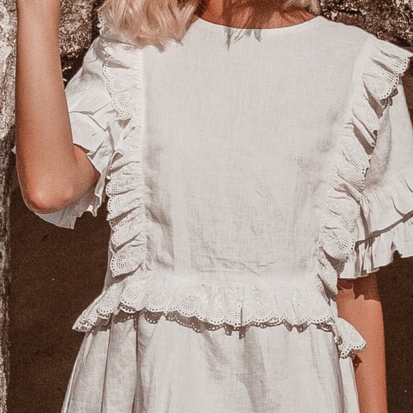 • Palm Collective • Maybelle Linen Dress - Picture 2 of 4